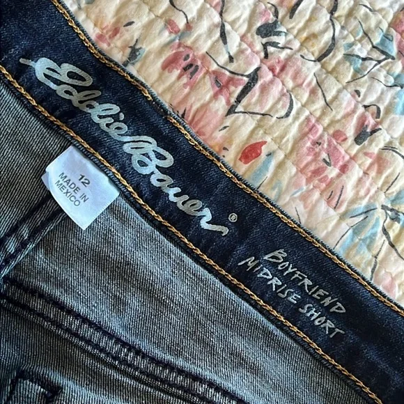Eddie Bauer Boyfriend Midrise Jean Shorts - Picture 3 of 5